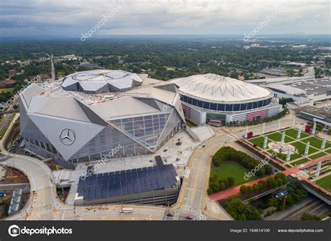 Search over 77,100 listings to find the best atlanta, ga deals. Atlanta Georgia Dome en Mercedes Benz stadion — Stockfoto ...
