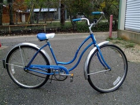 Vintage Ladies Schwinn Hollywood Bicycle Classic Original 1980 1983