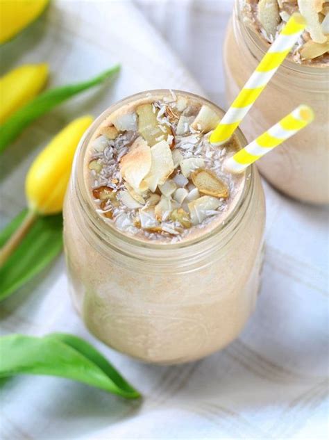 With antioxidants and healthy fats from ingredients like spinach, blueberries, almond milk, avocados, and flax, this green. Healthy Almond Joy Protein Smoothie: chocolate, almond ...
