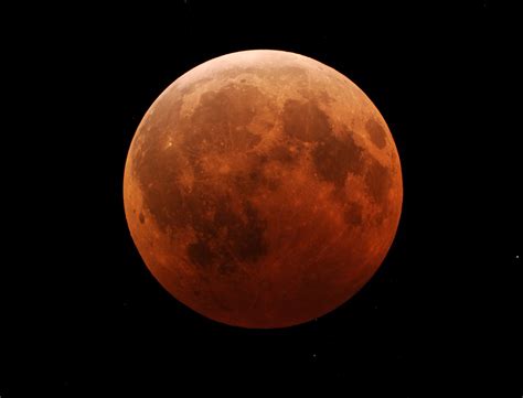 Koleksi Foto Gerhana Bulan Total 16 Juni 2011
