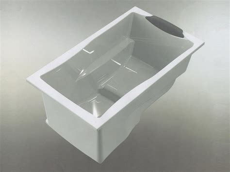 This one will ensure you are completely soaked in the water. What Makes a True Deep Soaking Tub? - Cabuchon