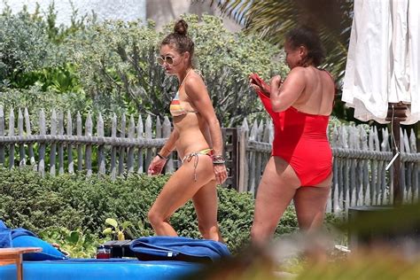 Rebecca Gayheart Shows Off Her Sexy Body In Mexico 14 Photos