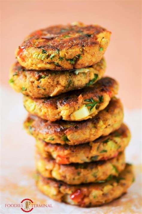 How to prepare salmon patties with mayo 