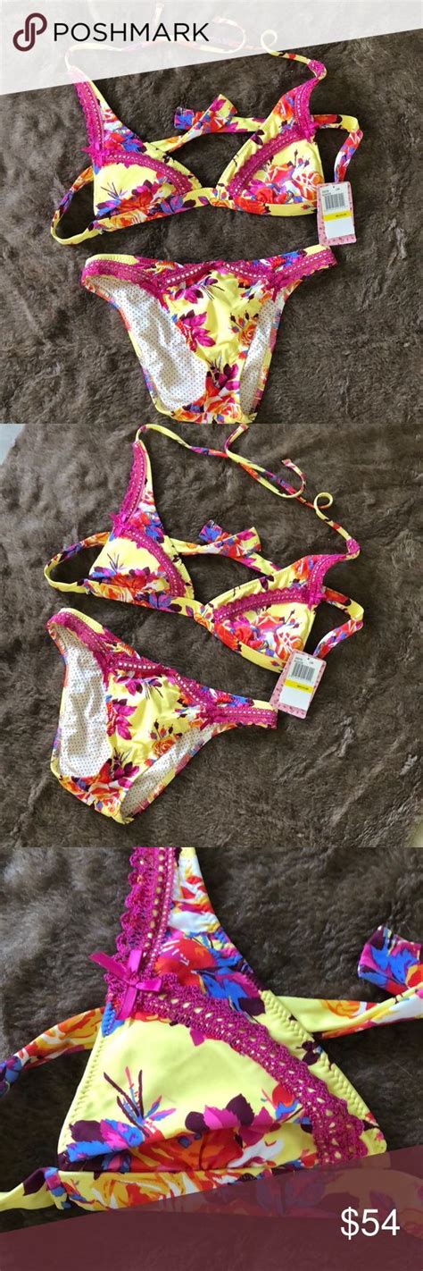 Betsey Johnson Swim Suit Two Piece M Floral Bikini Floral Bikini