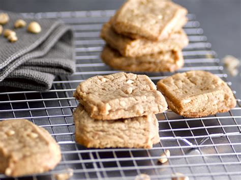 These sugar free oatmeal cookies turn out super soft, but not chewy like chocolate chip cookies or snickerdoodles. Sugar Free Cookie Dough - J&J Snack Foods Corp.