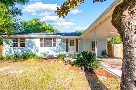 Under $150K Sunday - c.1954 Florida Home For Sale Under $145K -Pending