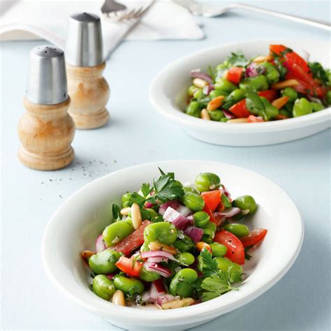 Dicke - Bohnen -Salat mit Pinienkernen Rezept