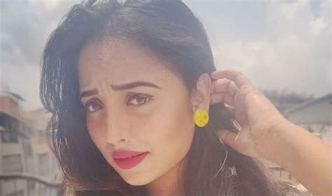 Bhojpuri Sizzler Rani Chatterjee Looks Smoking Hot In Black Swimwear And Wet Hair In Her Latest