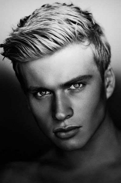 Stylish men's haircuts are everywhere and there may be nothing more defining to a guy's look than his hairstyle. 30 Cool Men's Haircuts for 2021 That'll Give You an Iconic ...