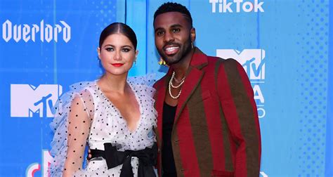 Sofia Reyes Reunites With Jason Derulo At MTV EMAs 2018 2018 MTV