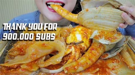 ASMR WIDE GLASS NOODLES WITH SQUID AND GIANT GEODUCK HAPPY K SUBS EATING SOUNDS LINH ASMR