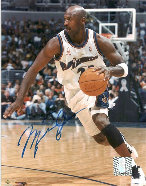 AACS Autographs Michael Jordan Autographed Glossy 8x10 Photo