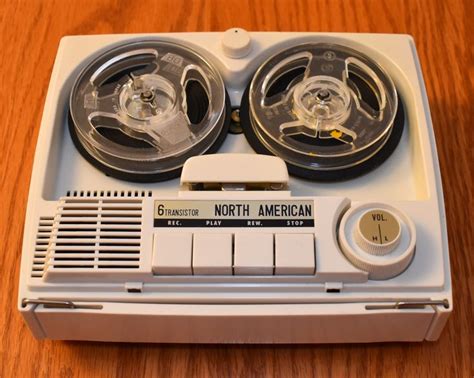 Vintage North American Portable Reel To Reel Tape Recorder Transistors Battery Powered Made