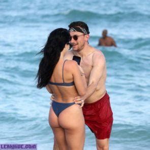 Sexy Bre Tiesi Topless At The Beach With Johnny Manziel