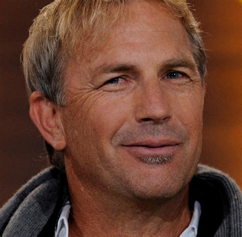Not only kevin costner heute, you could also find another pics such as kevin costner kinder, kevin costner ehefrau, kevin costner children, kevin costner hochzeit, kevin costner bilder, kevin. Leute: Kevin Costner mag keine Kostüme - WELT