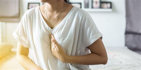 Saat flu dan batuk maka adanya lendir tentunya akan mengganggu anda. Cara Menghilangkan Duri Ikan di Tenggorokan dengan Cepat
