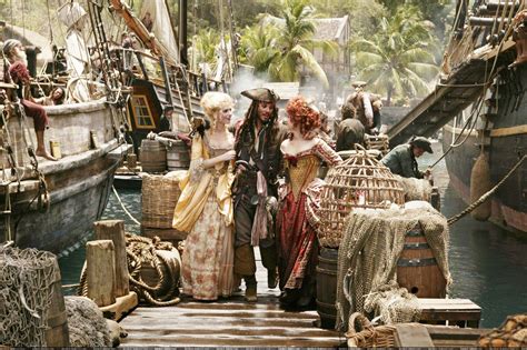 At world's end includes both lead and minor roles. Pirates of the Caribbean: At World's End (2007) *** Blu ...