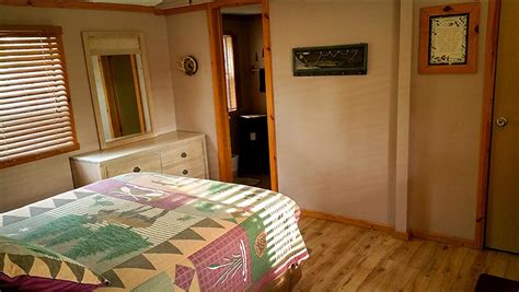 Choose from more than 196 properties, ideal house rentals for families, groups and couples. Weeki Wachee Waterfront Cabin Vacation Rental | The Kayak ...