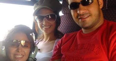 حنان ترك تحسم الجدل حول عودتها إلى التمثيل بعد نشر صورتها بدون حجاب! بالصور.. محمد رجب ينشر صورته مع حنان ترك بدون حجاب.. جمهور الفيس بوك يتساءل: هل خلعت النجمة ...