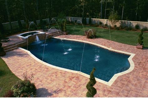 Alka Pool - Deck Jets in Swimming Pool Design