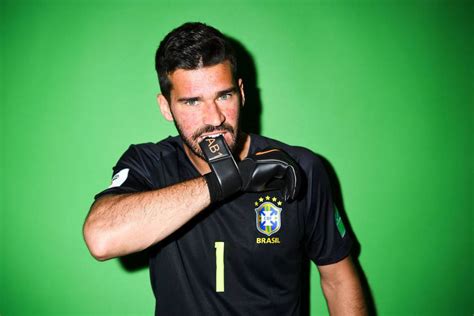 Hot Damn Brazilian World Cup Team S Gorgeous Goalkeeper Goes Viral Nz Herald