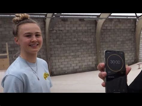 Eerst skatete ik gewoon af en toe, maar al snel wilde ik niet meer weg van de skatebaan. Keet Oldenbeuving from The Netherlands NLD Skateboarding ...