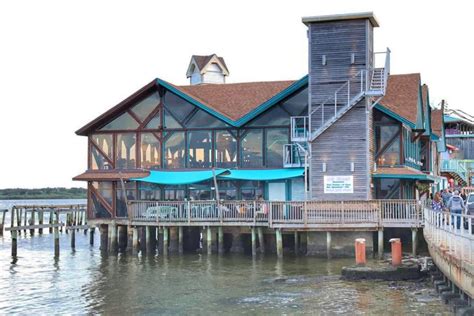 An Introduction To Cedar Key Floridas Waterfront Bars On Dock Street