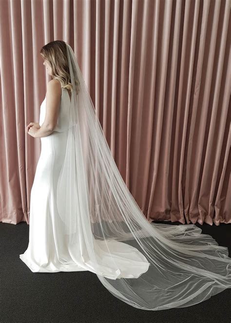 Long Veils For Wedding Dresses Images 2022