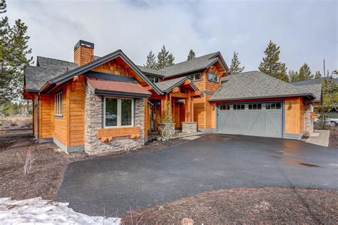 Attractive Mountain Craftsman House Plan With Vaulted Upstairs