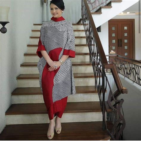 Check spelling or type a new query. Batik keren | Pakaian wanita, Model baju wanita, Model pakaian