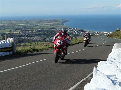 It is a british crown dependency and not part of the united kingdom. Isle of Man TT 2019: Der komplette Zeitplan (Update)