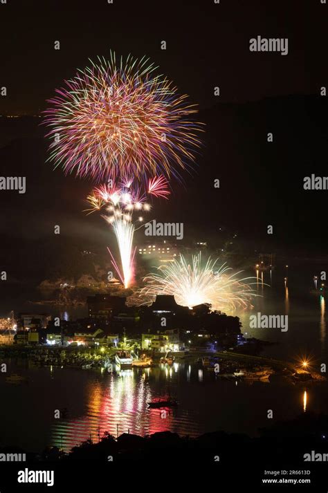 Fukuyama Tomonoura Bentenjima Fireworks Display Stock Photo Alamy