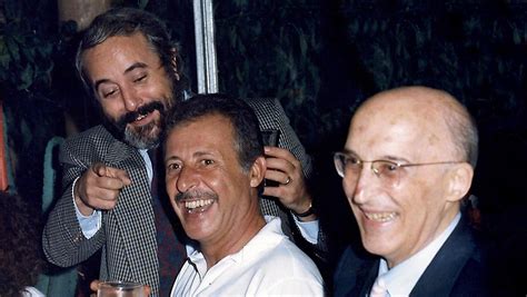 #falcone e borsellino #23 maggio 1992 #falcone #giovanni falcone #strage di capaci #paolo borsellino #borsellino #via d'amelio #19 luglio 1992. G. Falcone, P. Borsellino, A. Caponnetto - Associazione ...