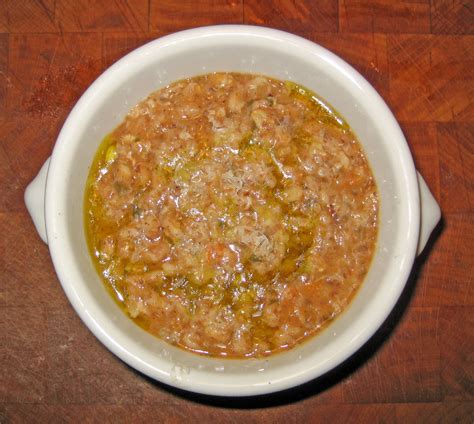 Inoltre illustreremo la tabella nutrizionale del piatto in modo da dare agli utenti la possibilità di gustare un piatto essendo informati. La ricetta della zuppa di farro e ceci, lenticchie e tofu