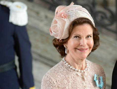 Sveriges bästa sajt med kungliga nyheter och bilder, kunglig modeblogg, kändisnytt, fest och premiärer. Prinsessan Estelle | En Bitter Blondins Blogg