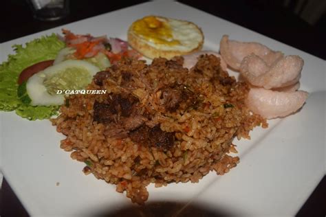 TREMONT CAFE MEDAN, TEMPAT NONGKRONG ASYIK DI MEDAN