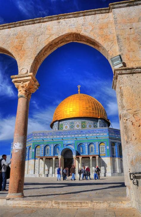Breath Taking The Dome Of The Rock Shrine And Al Aqsa Mosque Remain