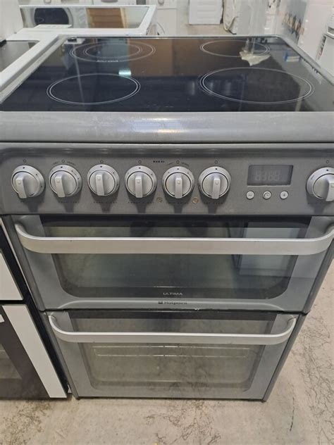 hotpoint hue61gs 60cm electric cooker twin cavity double oven ceramic hob grey this item is