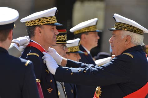 Général d'armée aérienne andré lanata (nacido el 10 de octubre de 1961, bastia , córcega ) es un piloto de. Le mamouth: A la prise d'armes du CEMA