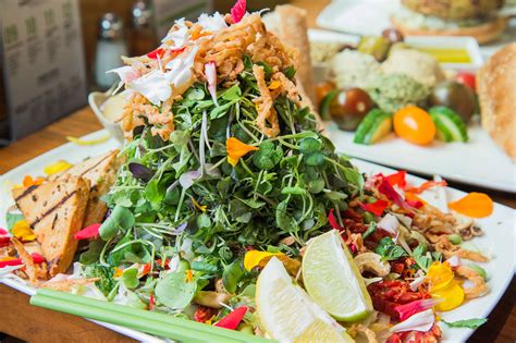 Nowadays many chains have specific vegetarian and vegan items, and almost all of them. The Best Vegetarian Restaurants in Toronto