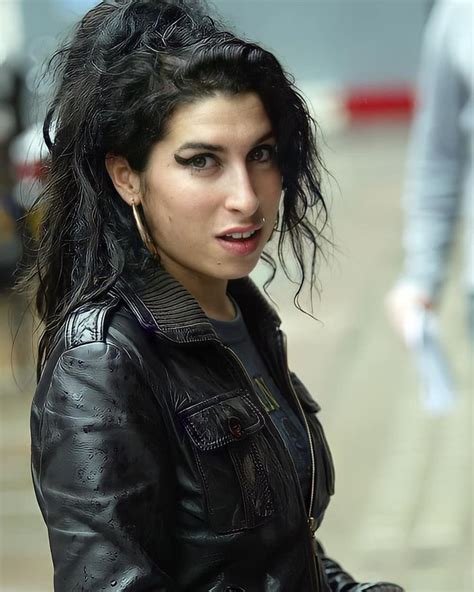 Pin De Lila Noir𓆤 Em Amy Amy Amy⚓ Amy Winehouse Amy Imagens Bts
