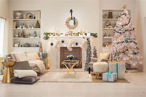 10 Rooms With Festive Christmas Trees