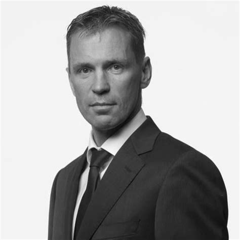 He has german, english, and russian jewish ancestry. Erik Dekker - Super Sport Events