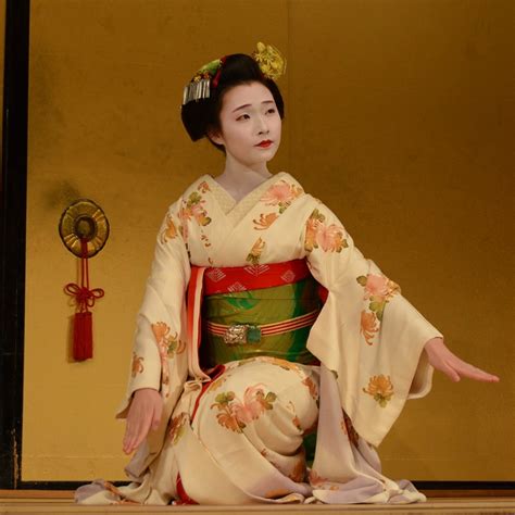 Álbumes 91 foto que es una maiko y una geisha cena hermosa
