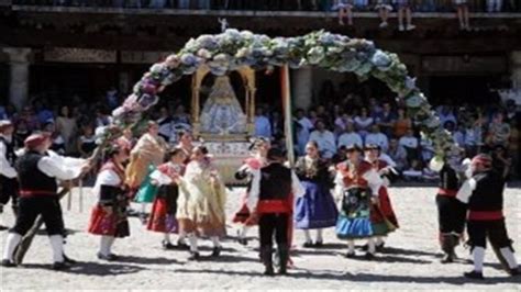 Día De La Asunción Fiesta Mayor En Los Pueblos De España El Español