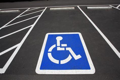 Autotitre › forum auto › discussions générales › contestation de pv place handicapés. Lyon : un handicapé harcelé de PV... pour stationnement ...