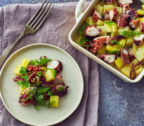 L'insalata di polpo è un antipasto di mare che può essere servito anche come secondo piatto. Insalata di polpo e patate - Cookidoo® - la nostra ...