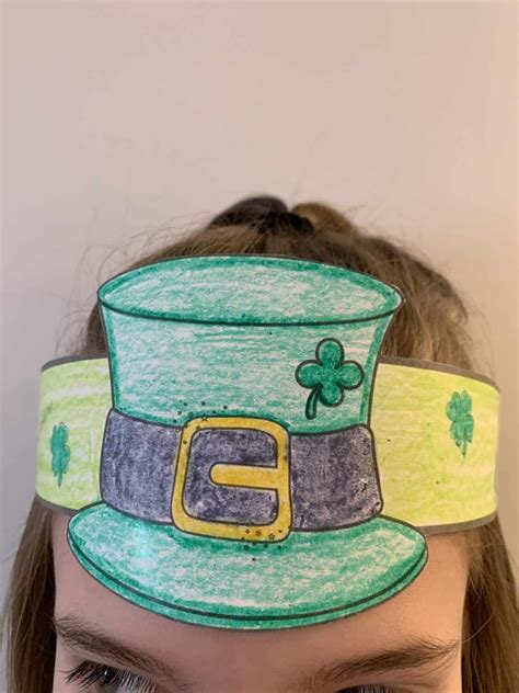 Why not spend the day coloring after finding all the letter l's? Simple St. Patrick's Day Leprechaun Hat Coloring Craft ...