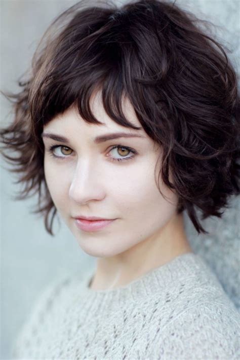 If your face is round, your short hair should cover your ears. Popular Short Hairstyles - 15 Ideas to Transform Your Look
