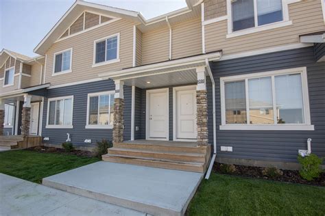 Belmont Village Townhomes | Laebon Rental Communities